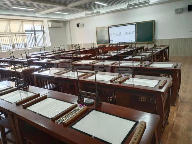67广东厚吉教育专注于教学装备行业,提供专业化校园智慧书法教室